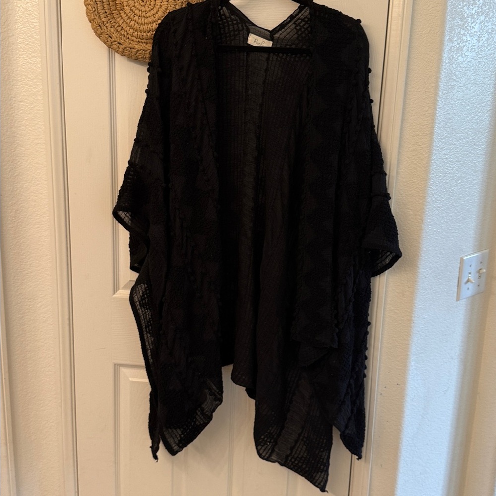 RESTOCKED Embroidered Soft
Bohemian oversized flowy duster cardigan - Picture 3 of 5